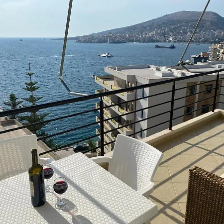 Lägenhet With Huge Sea View Balcony Sarandë