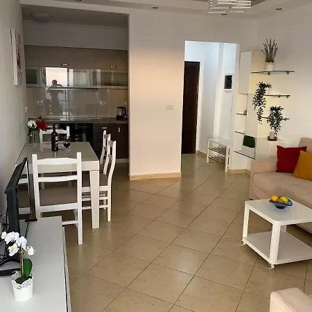 Διαμέρισμα With Huge Sea View Balcony *