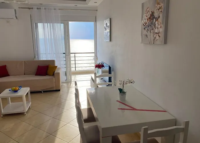 With Huge Sea View Balcony Apartament Saranda