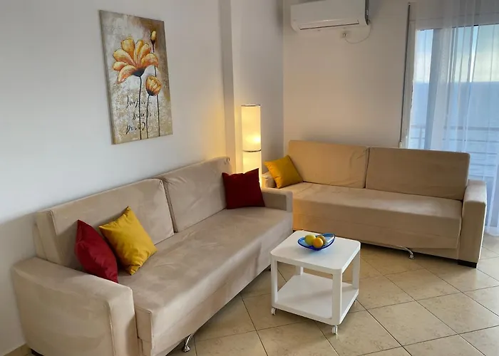 Apartament With Huge Sea View Balcony Saranda